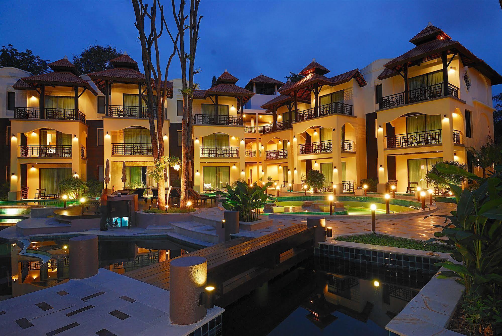 ห้อง Pavilion พร้อมทางเข้าสระว่ายน้ำ